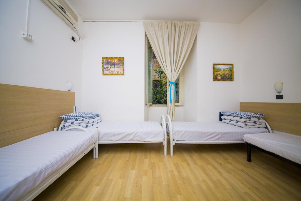 The Voice Of Roma Guesthouse Екстер'єр фото