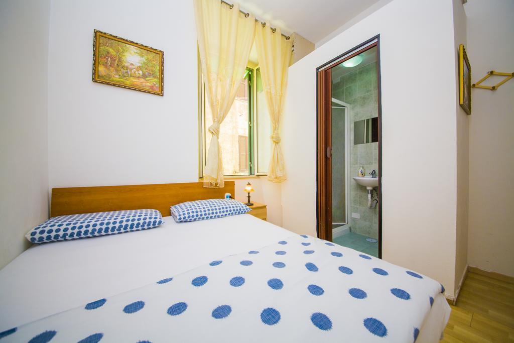 The Voice Of Roma Guesthouse Екстер'єр фото