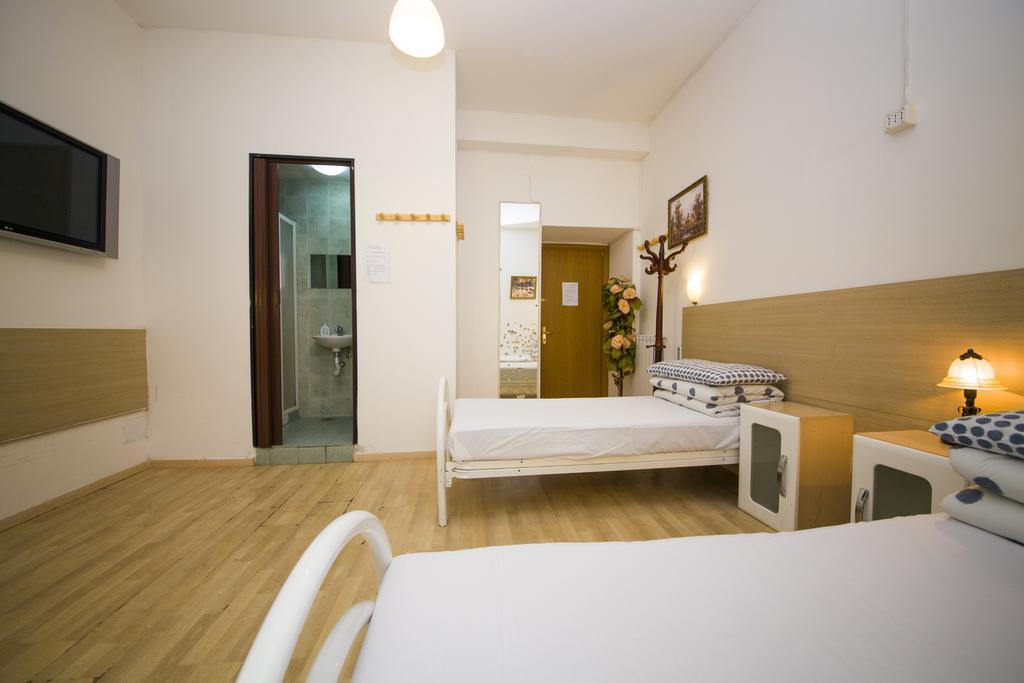 The Voice Of Roma Guesthouse Екстер'єр фото